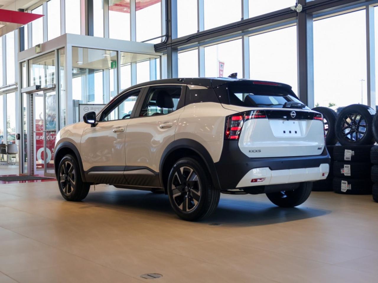 2026 Nissan Kicks SV AWD  - Heated Seats Photo3