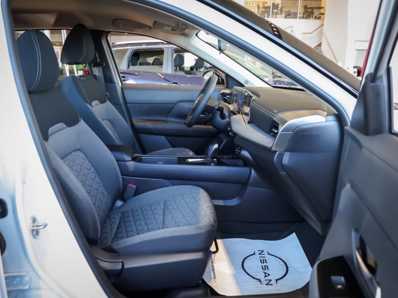 2026 Nissan Kicks SV AWD  - Heated Seats Photo