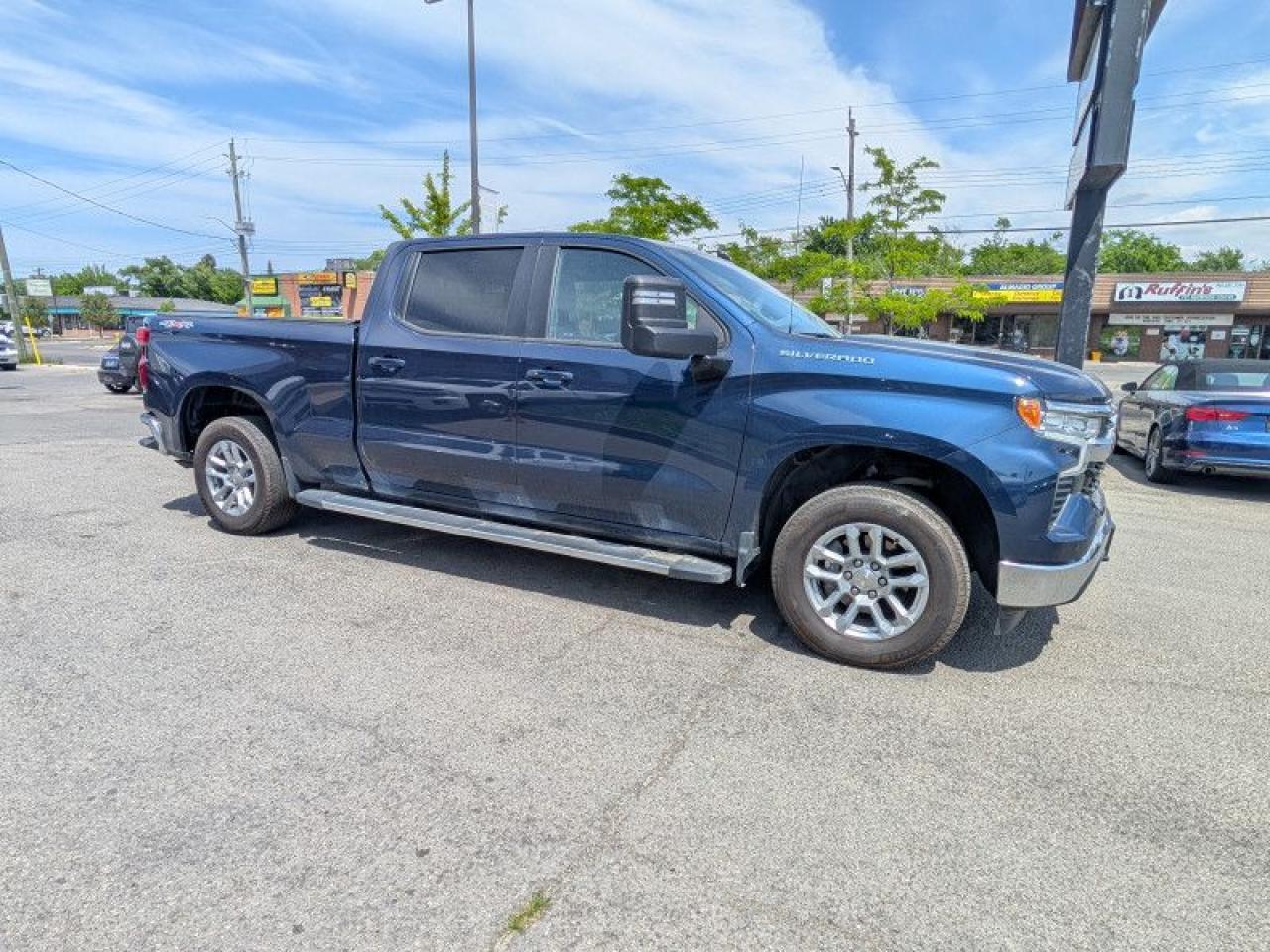 2023 Chevrolet Silverado 1500 LT  **LOW KMS - LEATH PKG** Photo