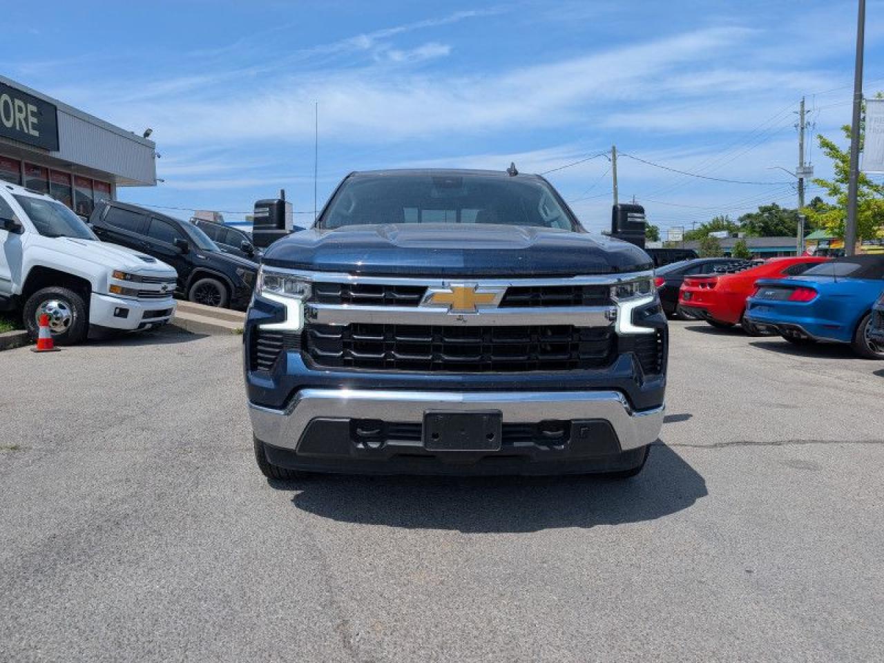2023 Chevrolet Silverado 1500 LT  **LOW KMS - LEATH PKG** Photo