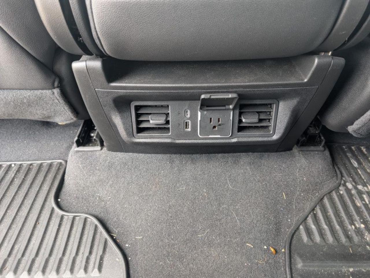 2023 Chevrolet Silverado 1500 LT  **LOW KMS - LEATH PKG** Photo