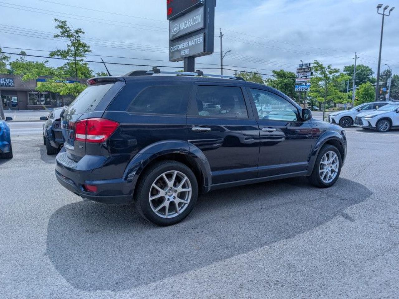 2017 Dodge Journey R/T  **REAR SEAT VIDEO GROUP - SUNROOF** Photo4