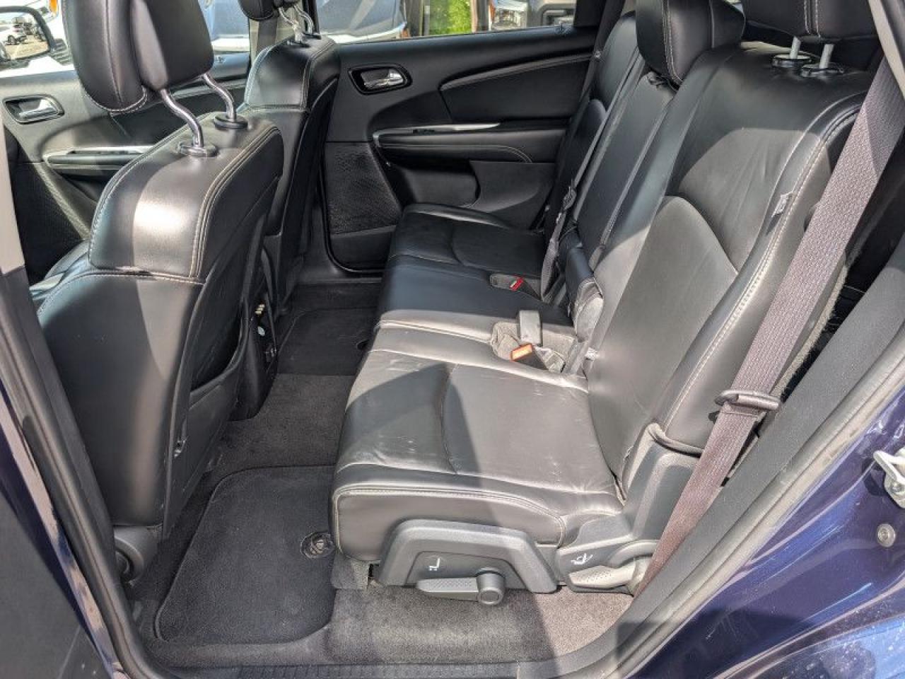 2017 Dodge Journey R/T  **REAR SEAT VIDEO GROUP - SUNROOF** Photo