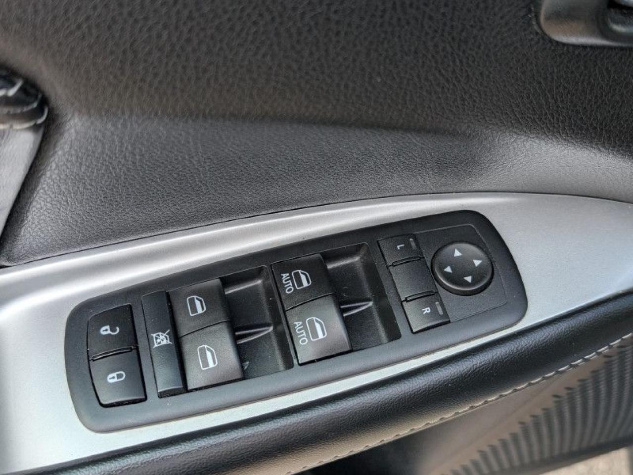 2017 Dodge Journey R/T  **REAR SEAT VIDEO GROUP - SUNROOF** Photo
