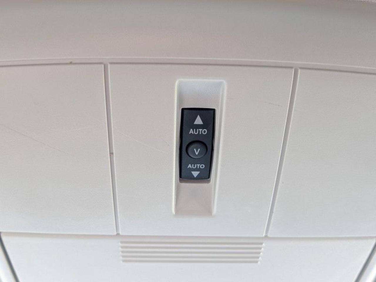 2017 Dodge Journey R/T  **REAR SEAT VIDEO GROUP - SUNROOF** Photo