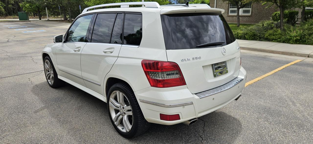 2011 Mercedes-Benz GLK-Class GLK350 4MATIC - Photo #3
