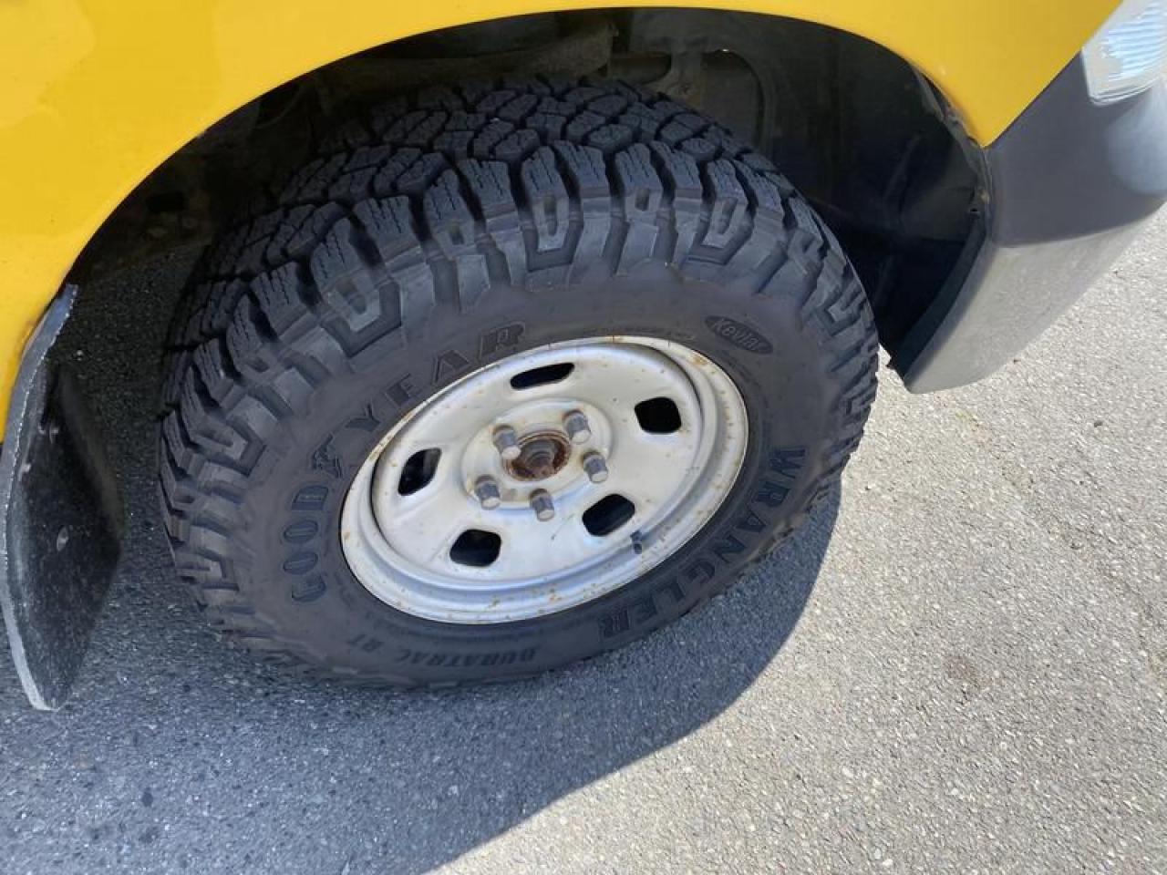 12616902