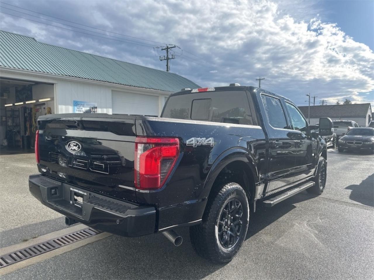 2025 Ford F-150 XLT  - Tow Package Photo4