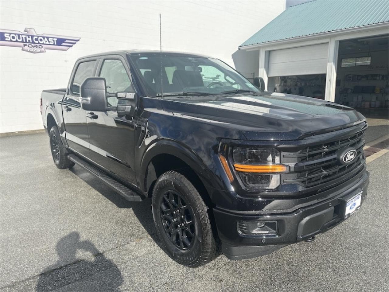 2025 Ford F-150 XLT  - Tow Package Photo5