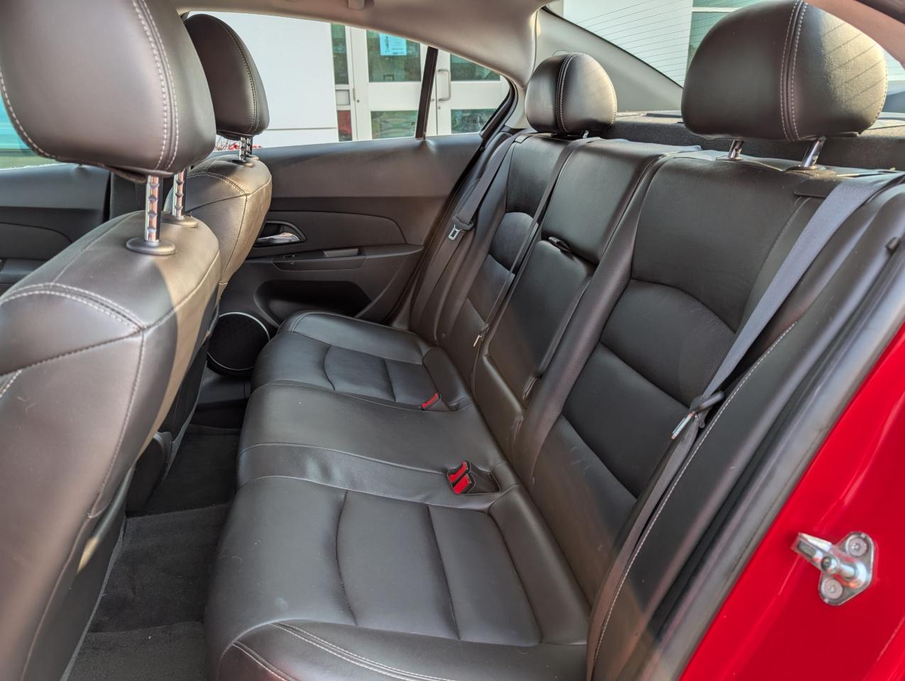 2015 Chevrolet Cruze 2LT Photo5