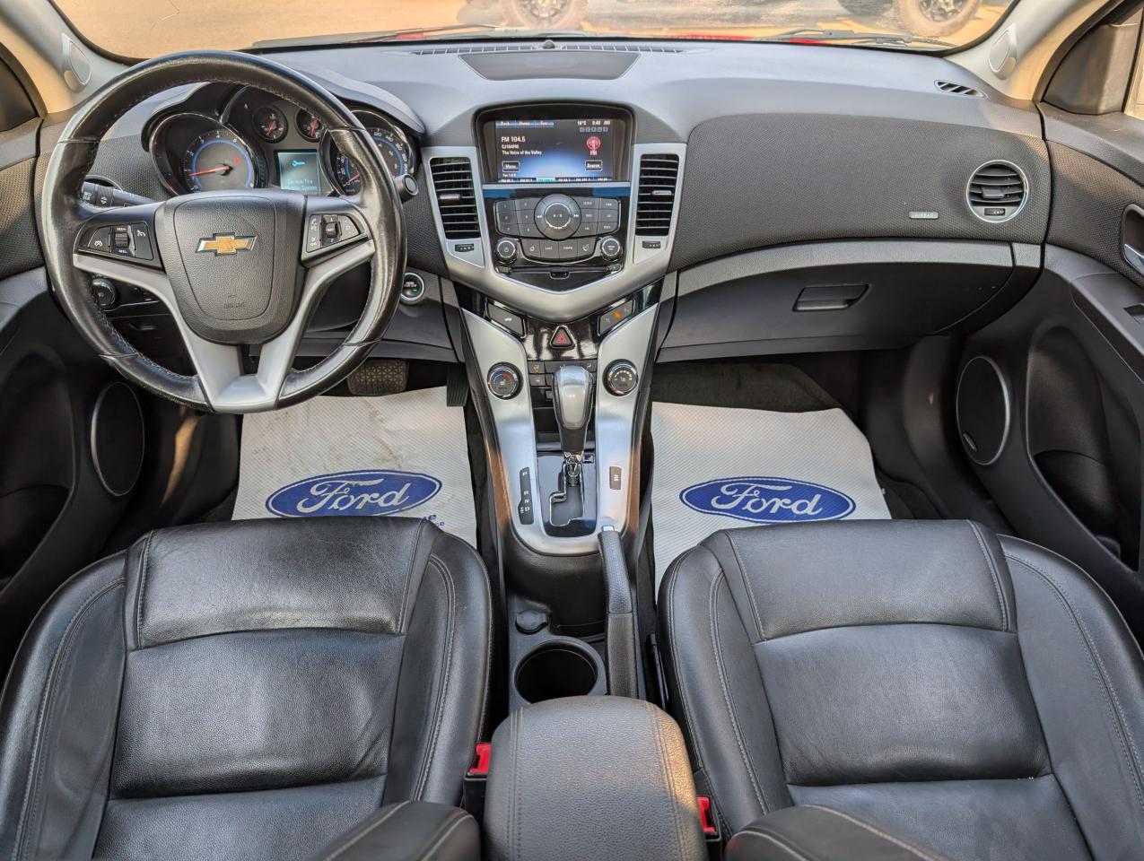 2015 Chevrolet Cruze 2LT Photo5