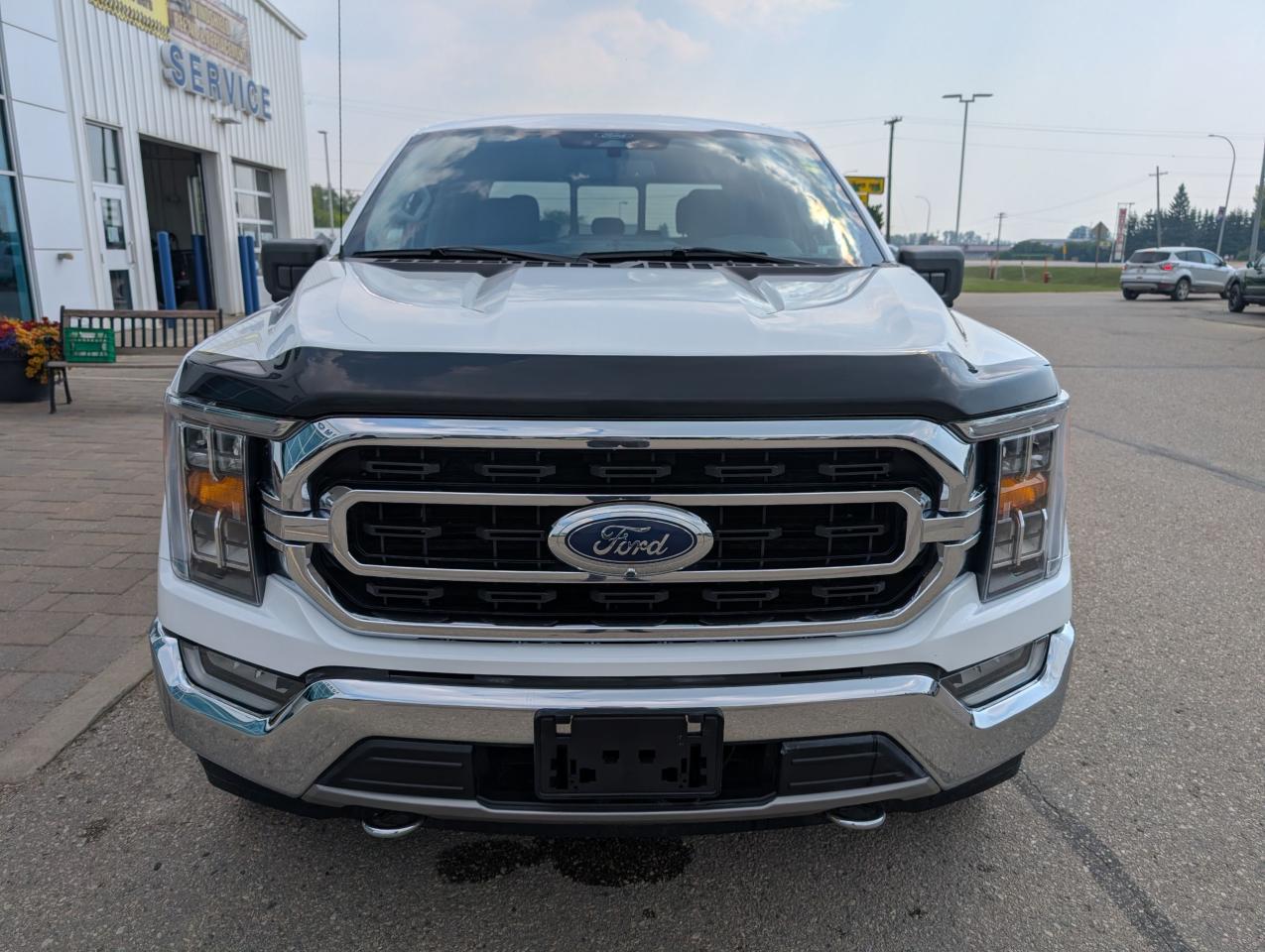 2021 Ford F-150 XLT Photo2