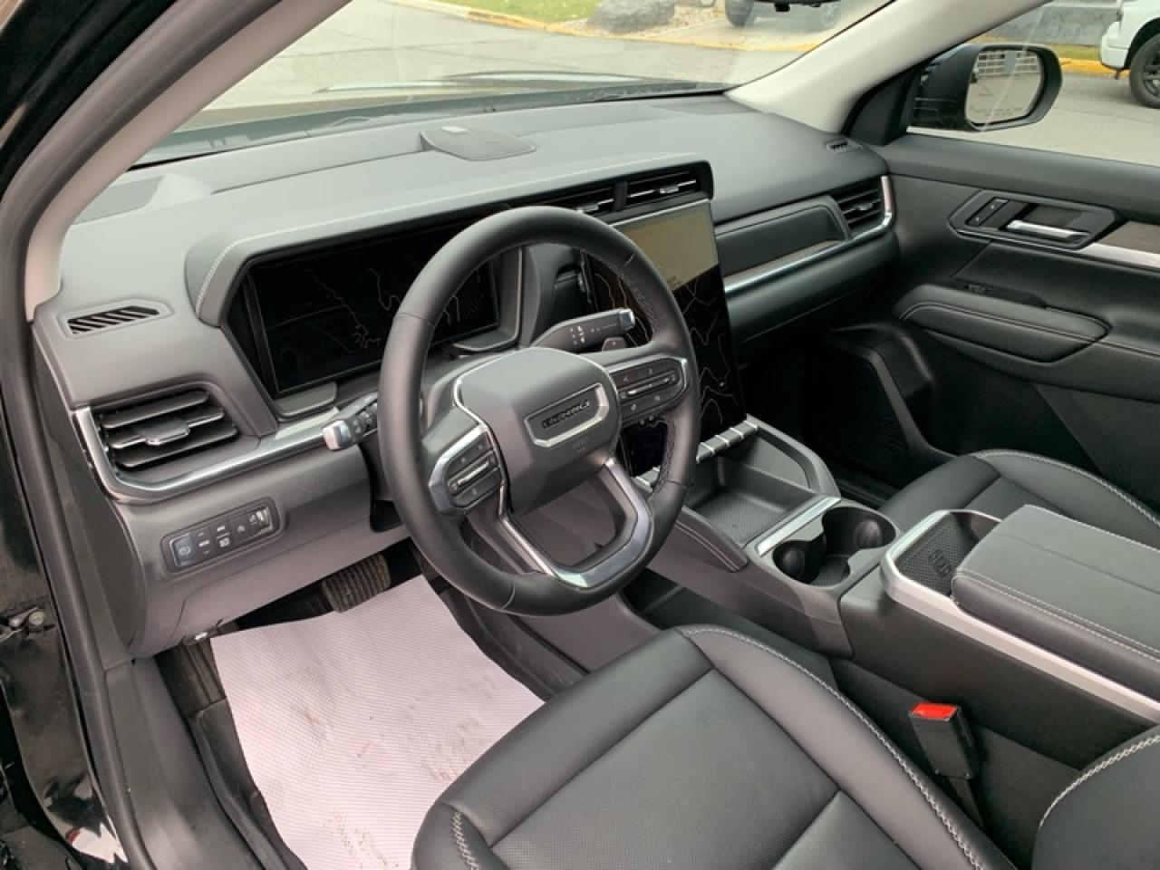 2026 GMC Terrain Denali  - Leather Seats - Sunroof Photo