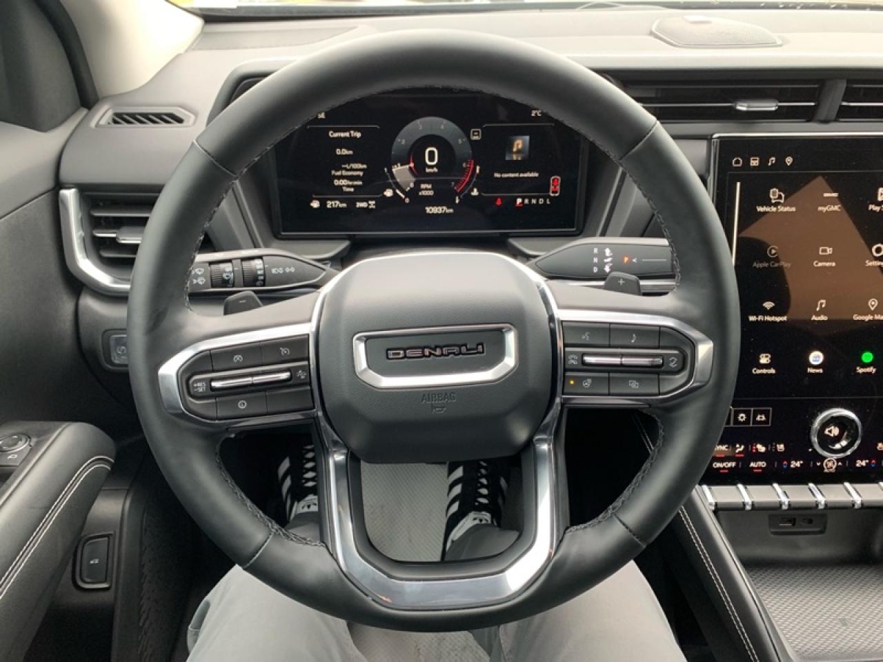 2026 GMC Terrain Denali  - Leather Seats - Sunroof Photo