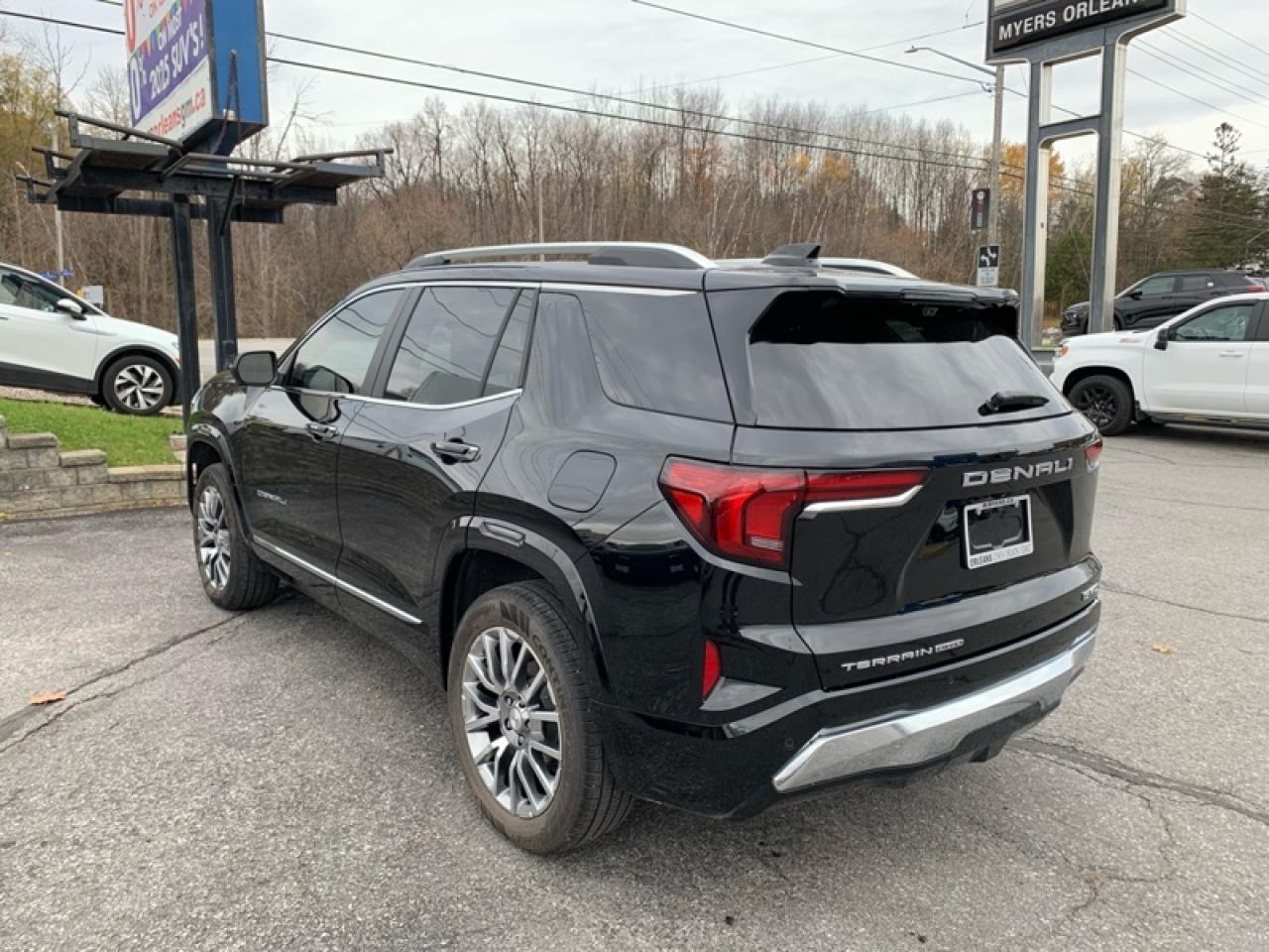 2026 GMC Terrain Denali Photo2