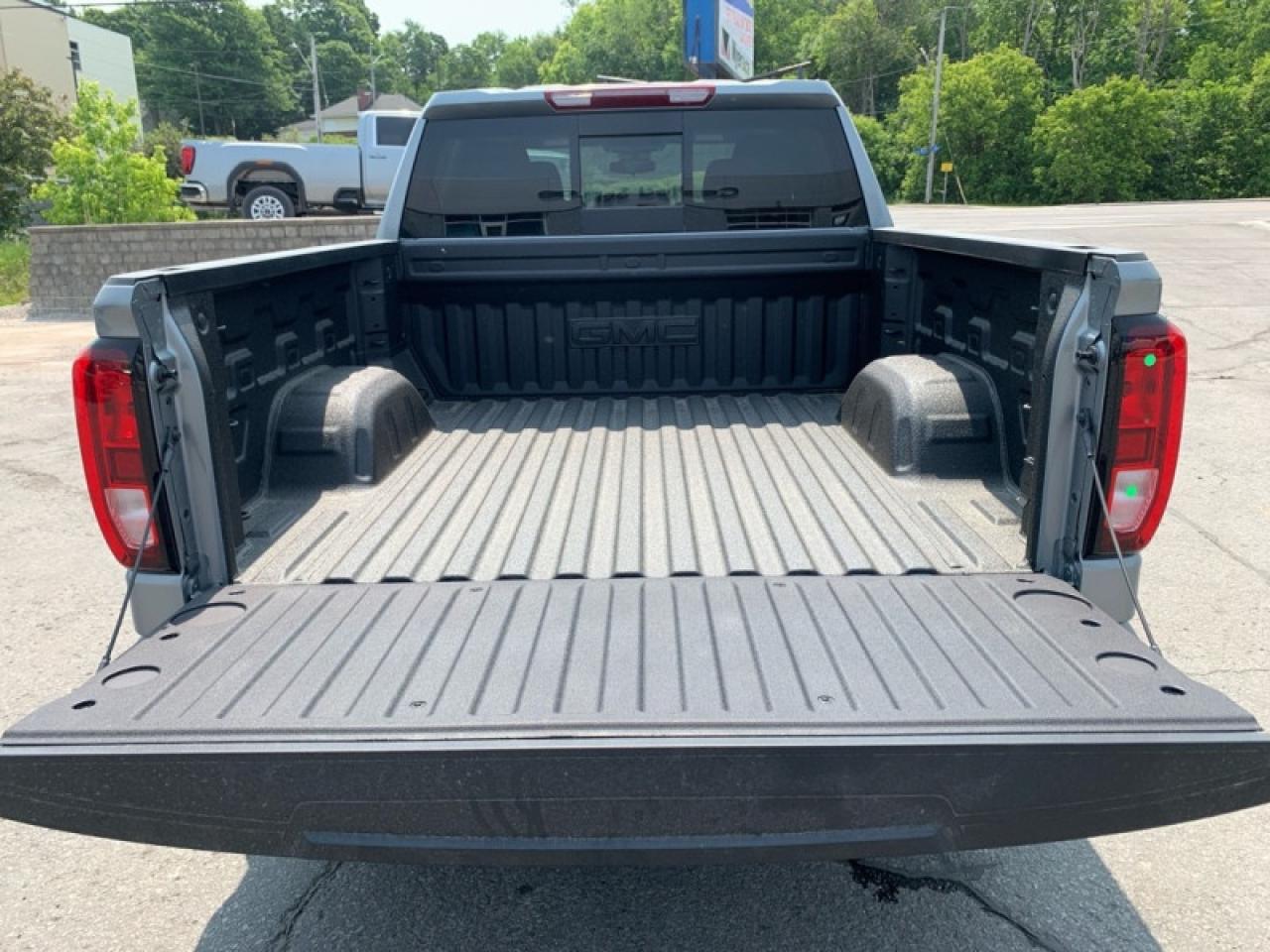 2025 GMC Sierra 1500 ELEVATION Photo