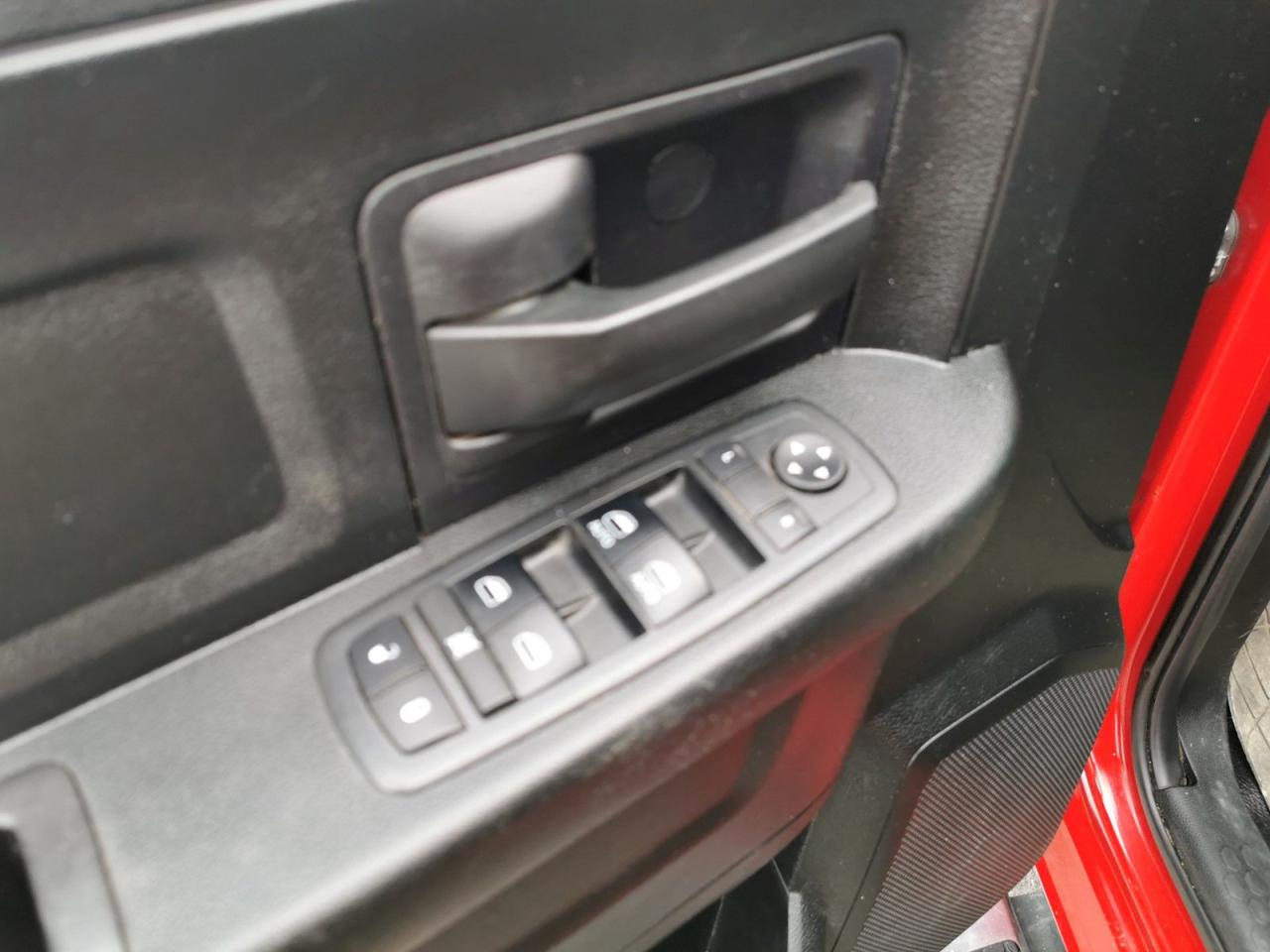 12617562