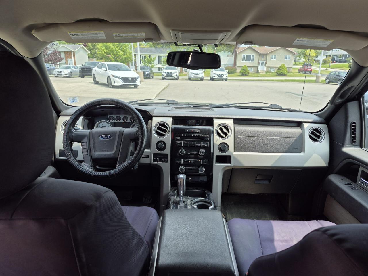 2010 Ford F-150 Supercrew XT AS - IS Photo11