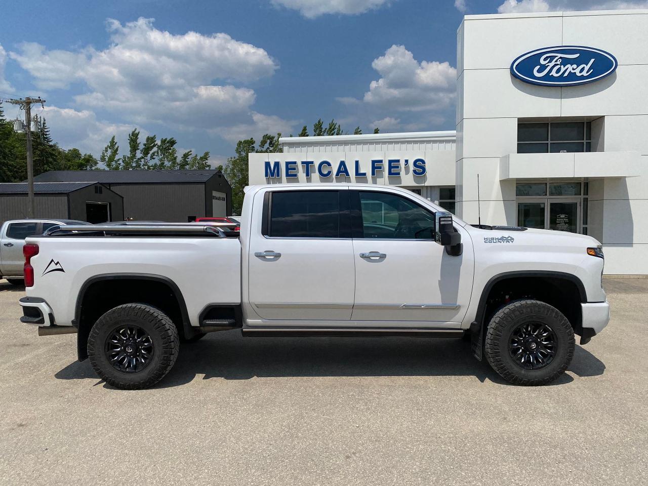 Used 2024 Chevrolet Silverado 2500 HIGH COUNTRY for sale in Treherne, MB