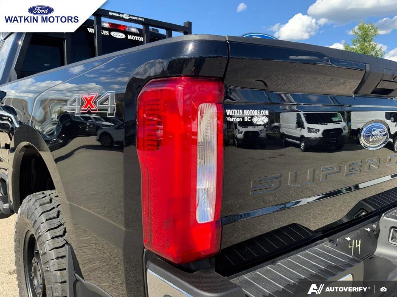 2025 Ford F-350 Super Duty SRW XLT Photo13
