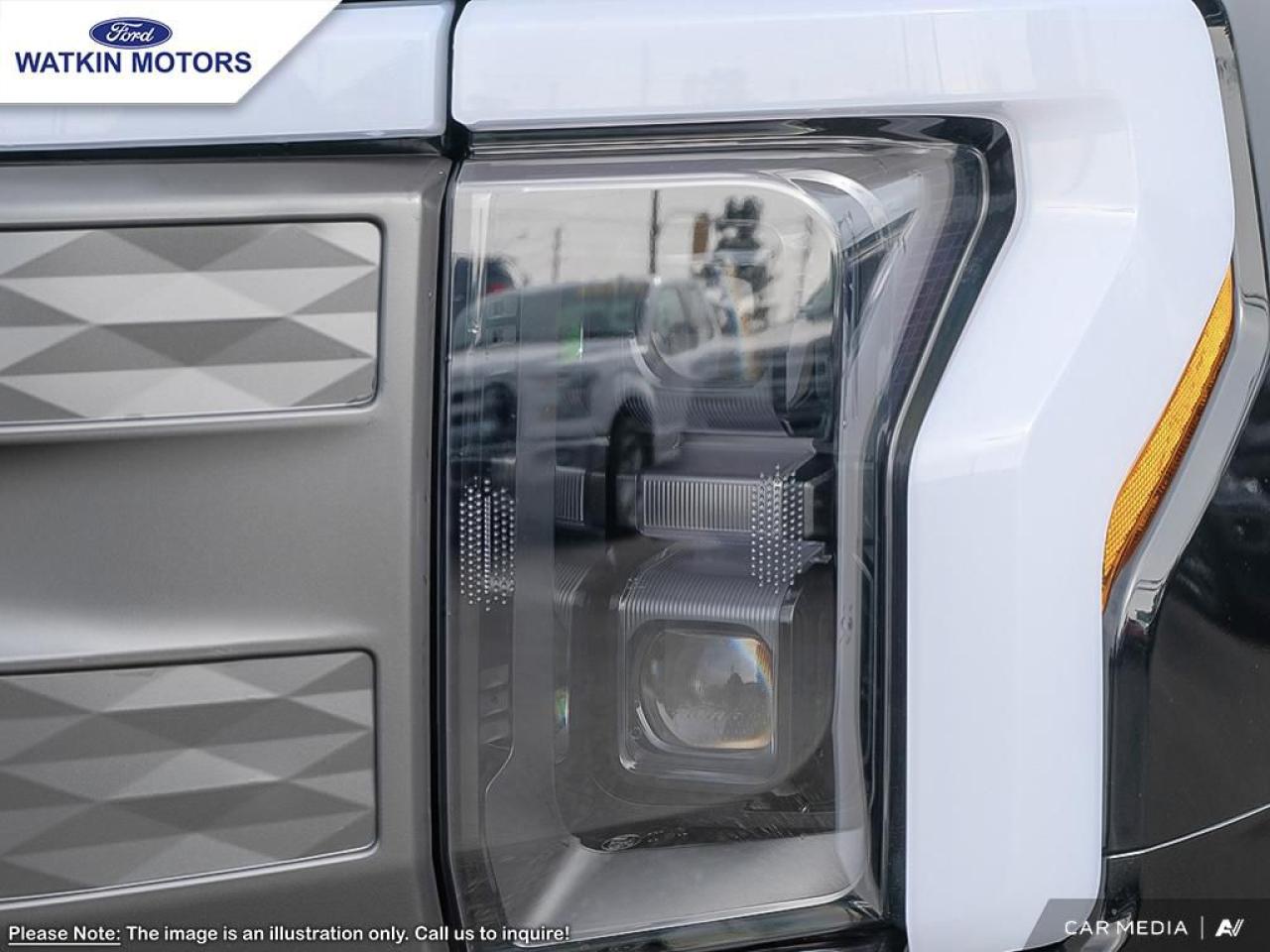 2025 Ford F-150 Lightning Lariat Photo24