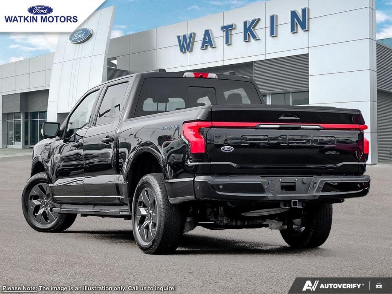 2025 Ford F-150 Lightning Lariat Photo3