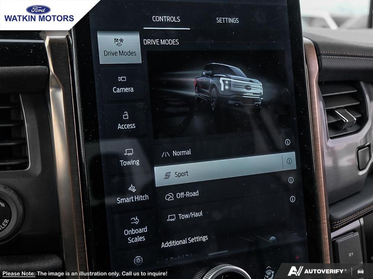 2025 Ford F-150 Lightning Lariat Photo22