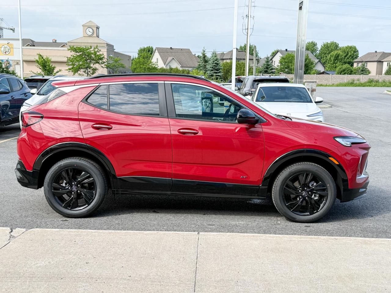 2026 Buick Encore GX Sport Touring 1.3L 3CYL WITH REMOTE START/ENTRY, HEATED SEATS, HEATED STEERING WHEEL, HD SURROUND VISION, APPLE CA Photo