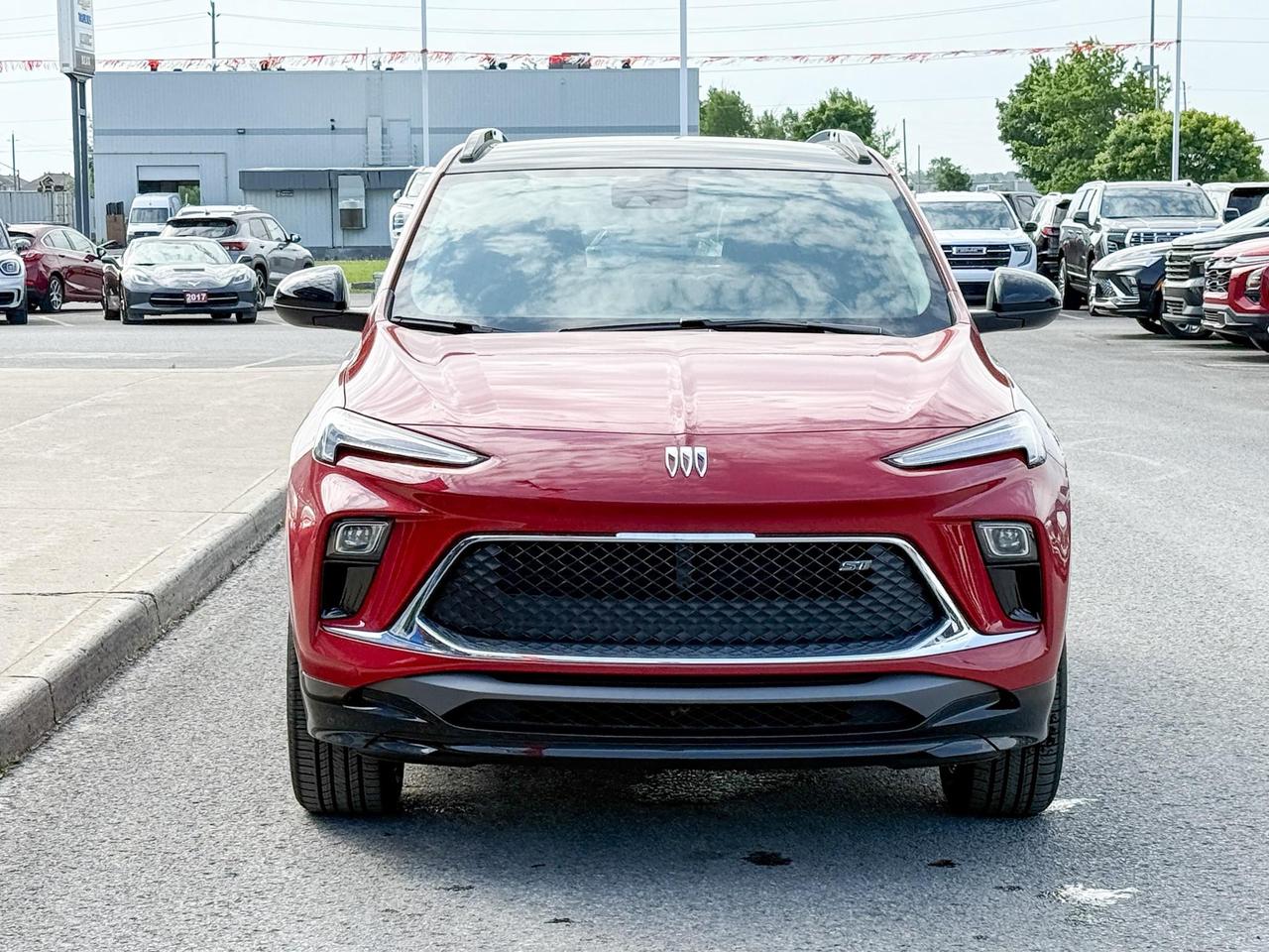 2026 Buick Encore GX Sport Touring 1.3L 3CYL WITH REMOTE START/ENTRY, HEATED SEATS, HEATED STEERING WHEEL, HD SURROUND VISION, APPLE CA Photo