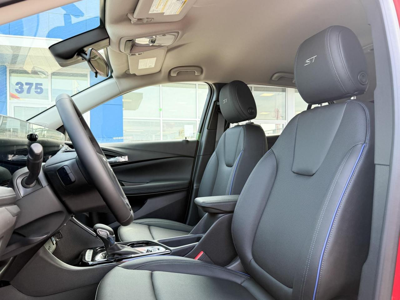 2026 Buick Encore GX Sport Touring 1.3L 3CYL WITH REMOTE START/ENTRY, HEATED SEATS, HEATED STEERING WHEEL, HD SURROUND VISION, APPLE CA Photo