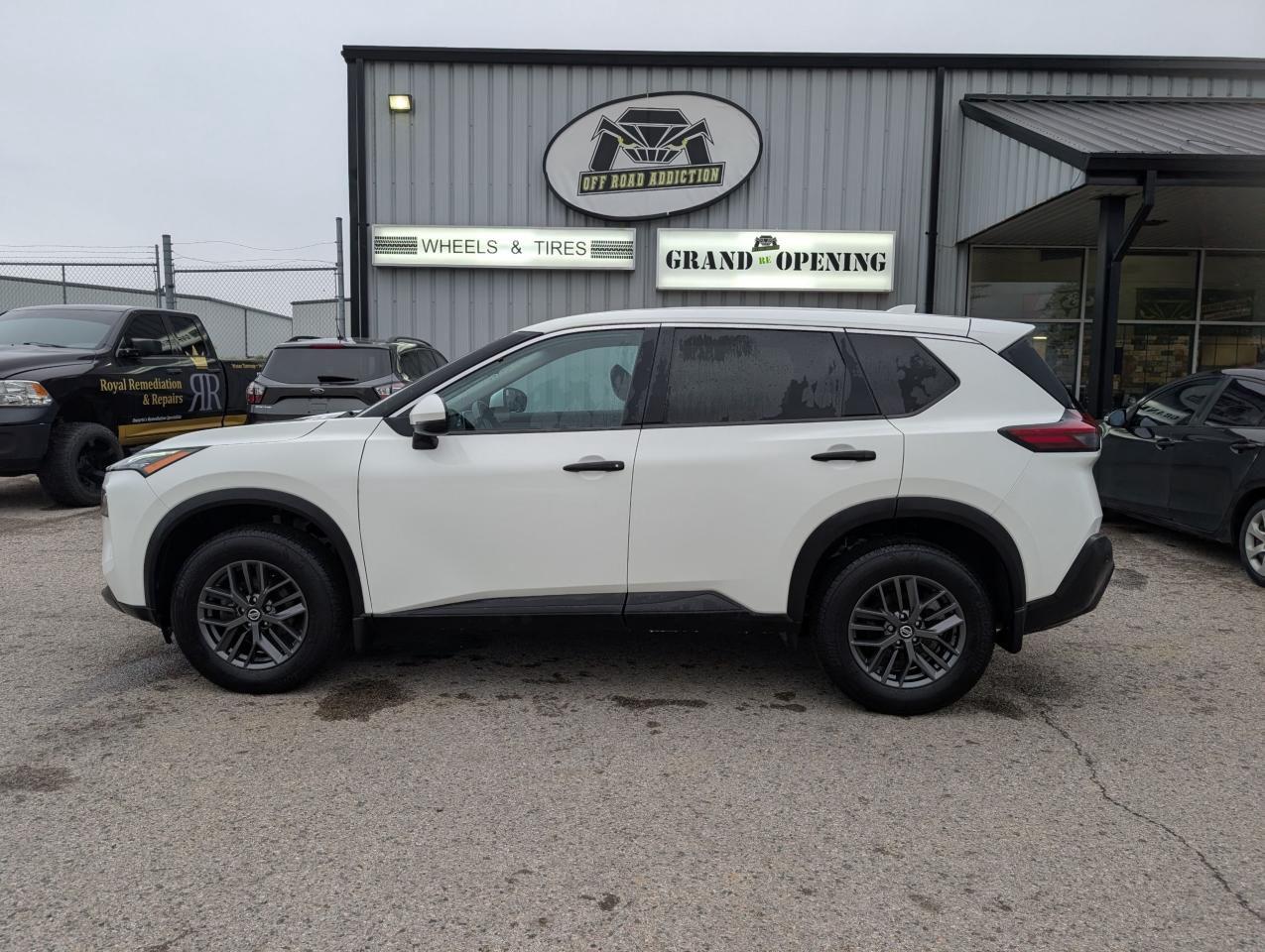 2021 Nissan Rogue S - Photo #1