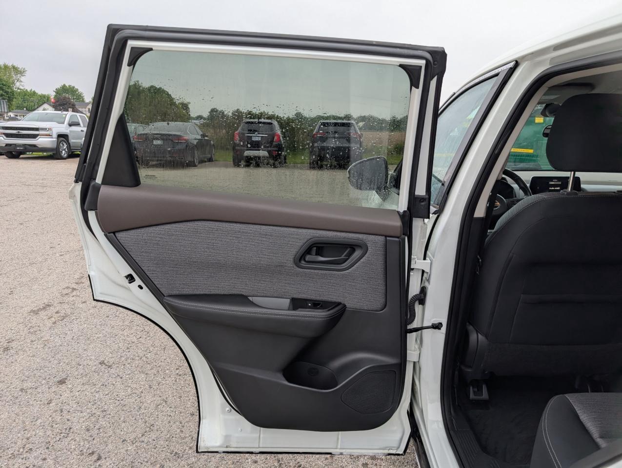 2021 Nissan Rogue S Photo