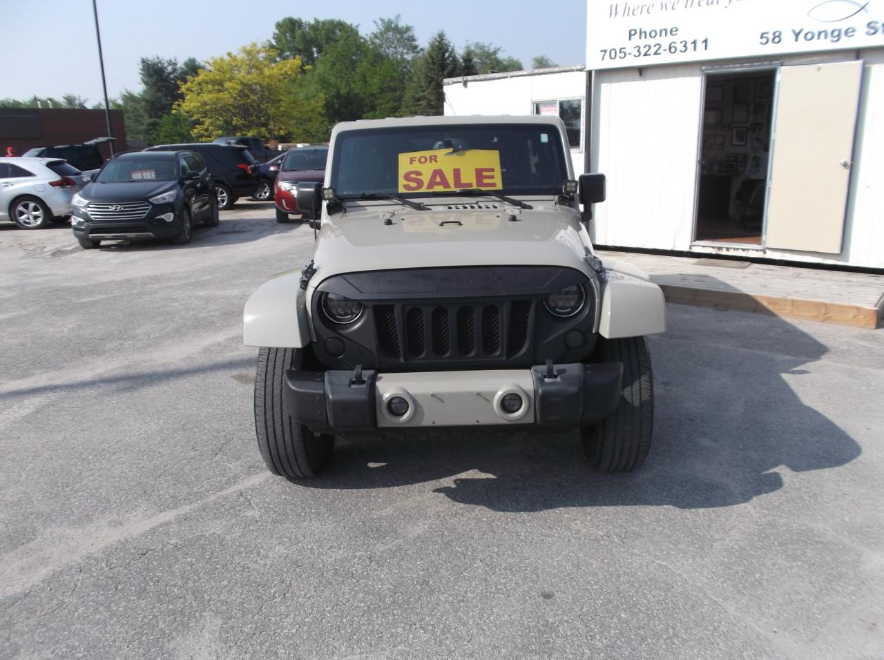 2018 Jeep Wrangler UNLIMITED  SAHARA SK 4X4 - Photo #2