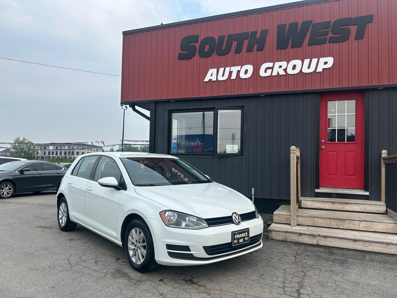 Used 2017 Volkswagen Golf TRENDLINE for sale in London, ON