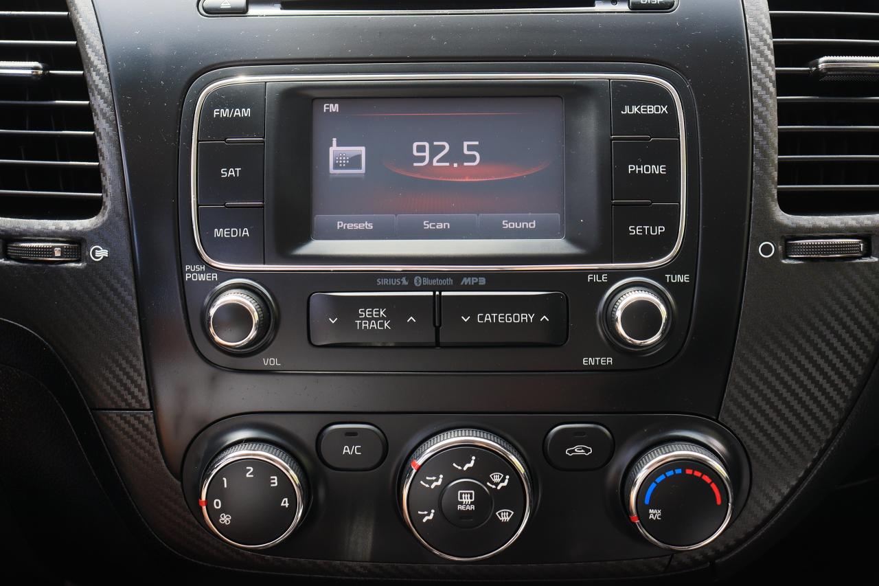 2015 Kia Forte EX | Auto | Reverse Cam | Bluetooth | Cold A/C ++ Photo20