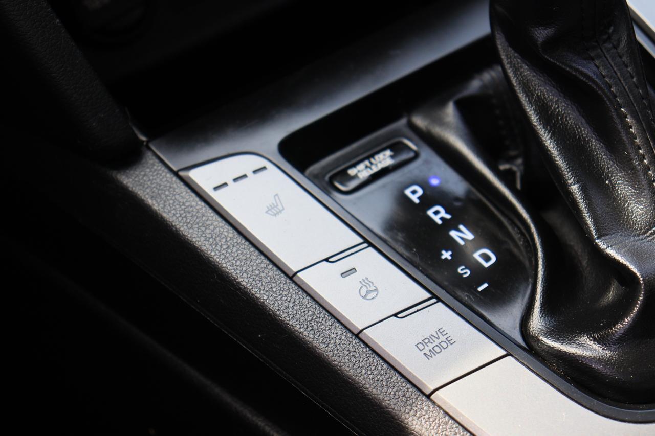 2020 Hyundai Elantra Preferred | Auto | CarPlay | Cam | BSM | Tinted Photo25