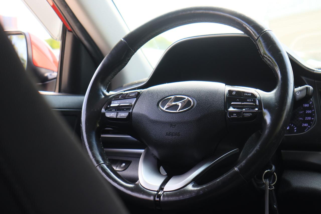 2020 Hyundai Elantra Preferred | Auto | CarPlay | Cam | BSM | Tinted Photo36