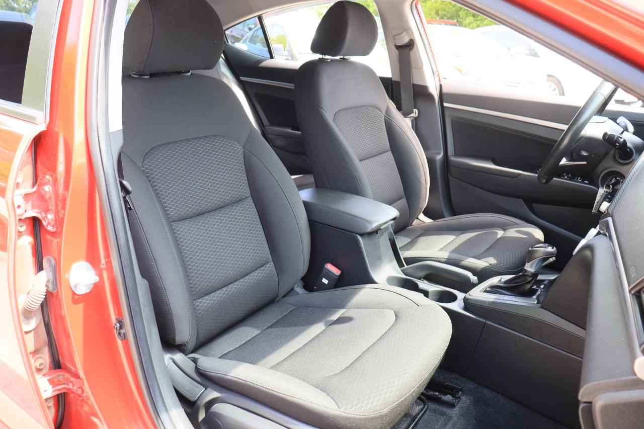 2020 Hyundai Elantra Preferred | Auto | CarPlay | Cam | BSM | Tinted Photo32