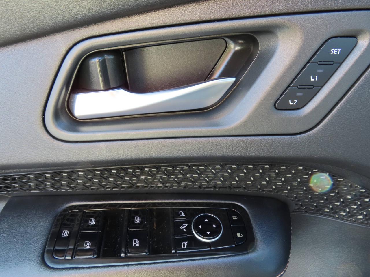 2023 Nissan Ariya ENGAGE - Navigation System - Wood Trim !!! Photo