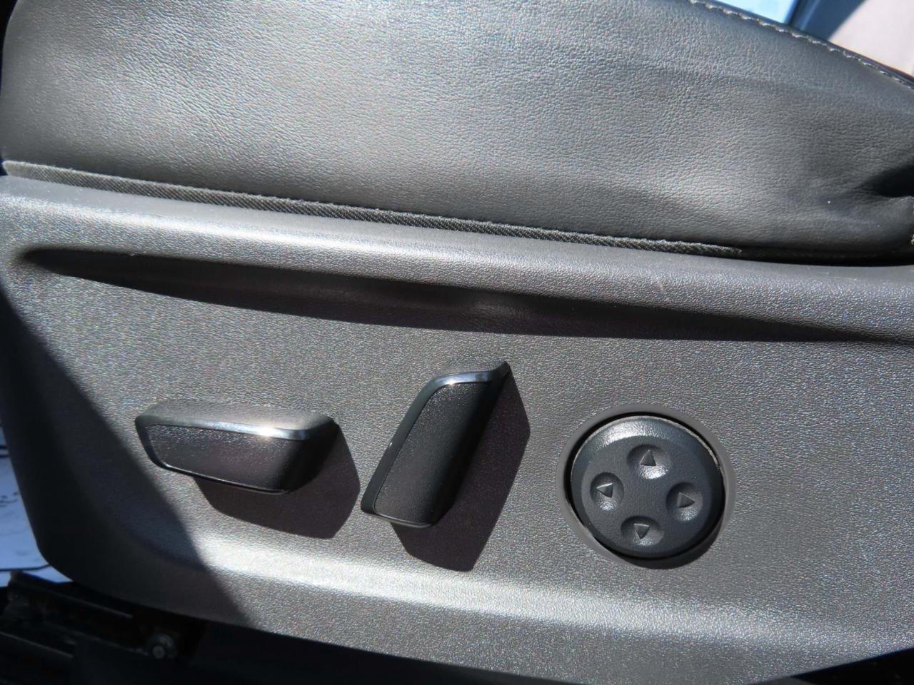 2023 Nissan Ariya ENGAGE - Navigation System - Wood Trim !!! Photo