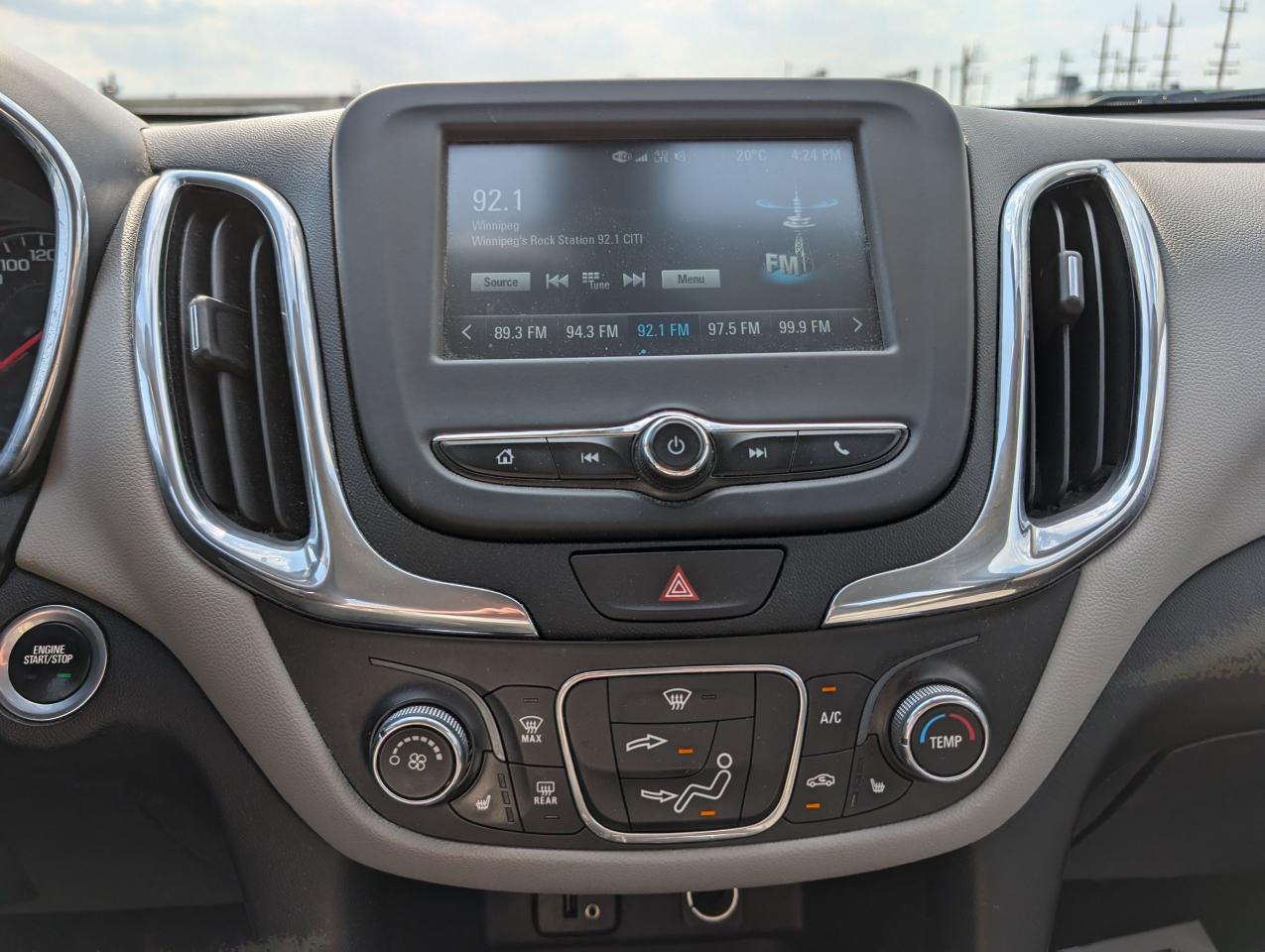 2018 Chevrolet Equinox LS | HEATED SEATS | CARPLAY | ONE OWNER - Photo #16