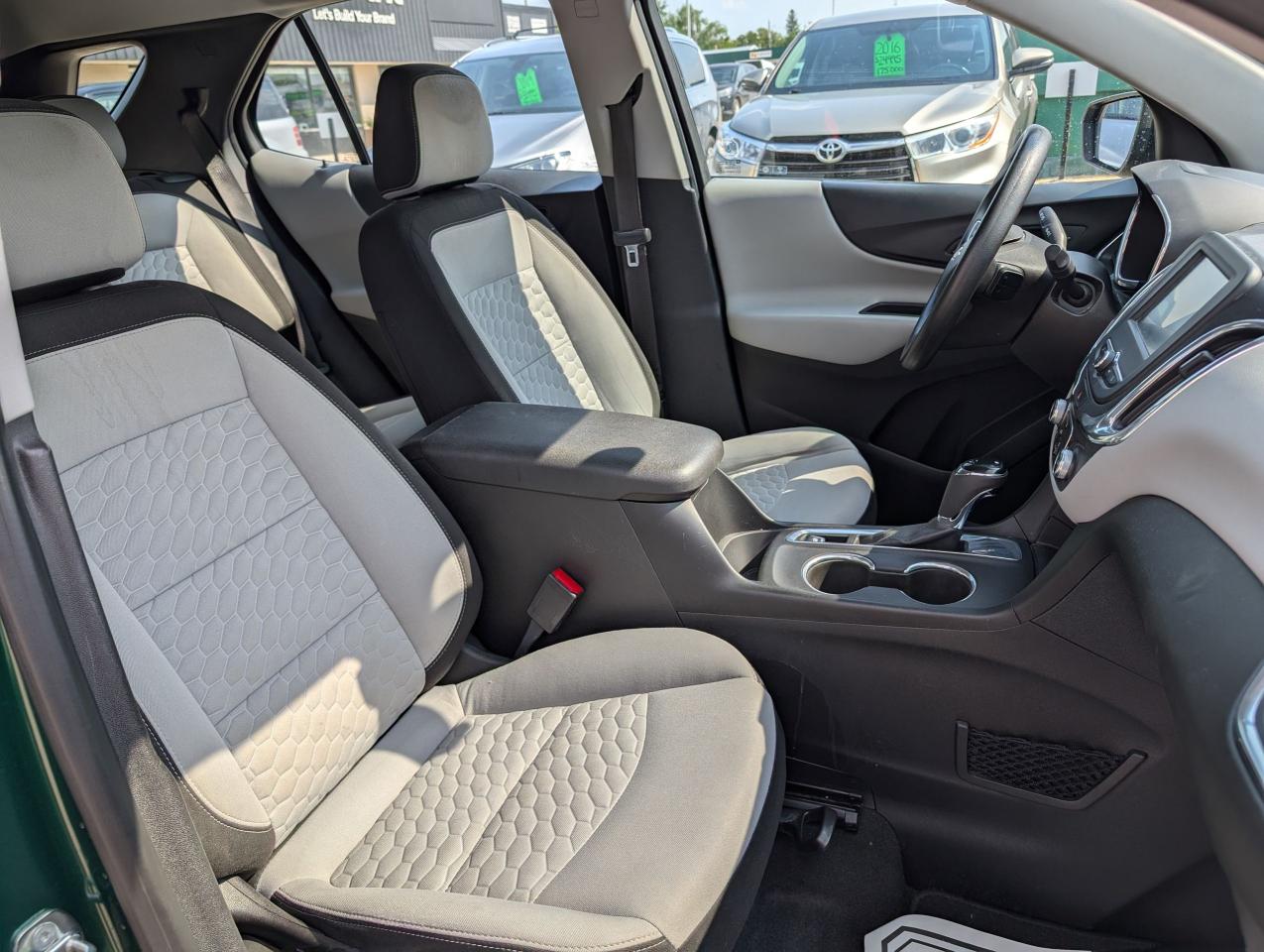 2018 Chevrolet Equinox LS | HEATED SEATS | CARPLAY | ONE OWNER - Photo #21