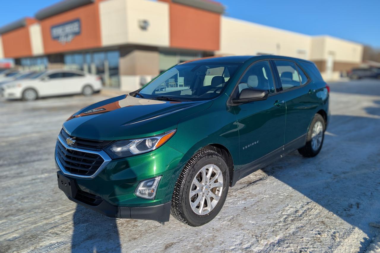 2018 Chevrolet Equinox LS | HEATED SEATS | CARPLAY | ONE OWNER - Photo #1