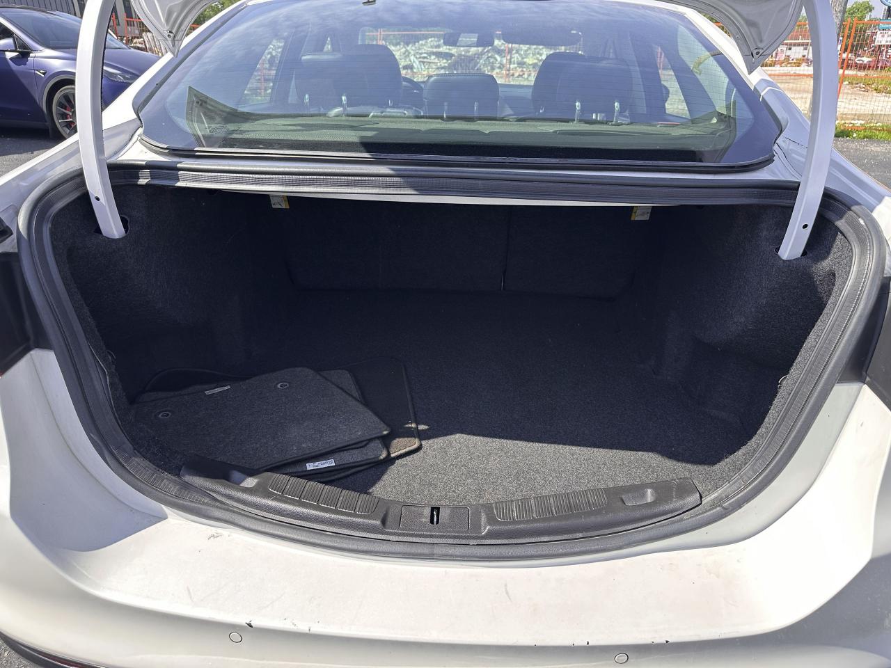 2014 Ford Fusion Titanium Photo4