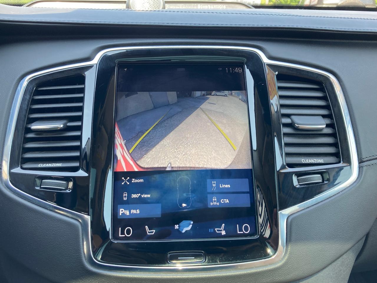 2016 Volvo XC90 T6 Inscription - Photo #21