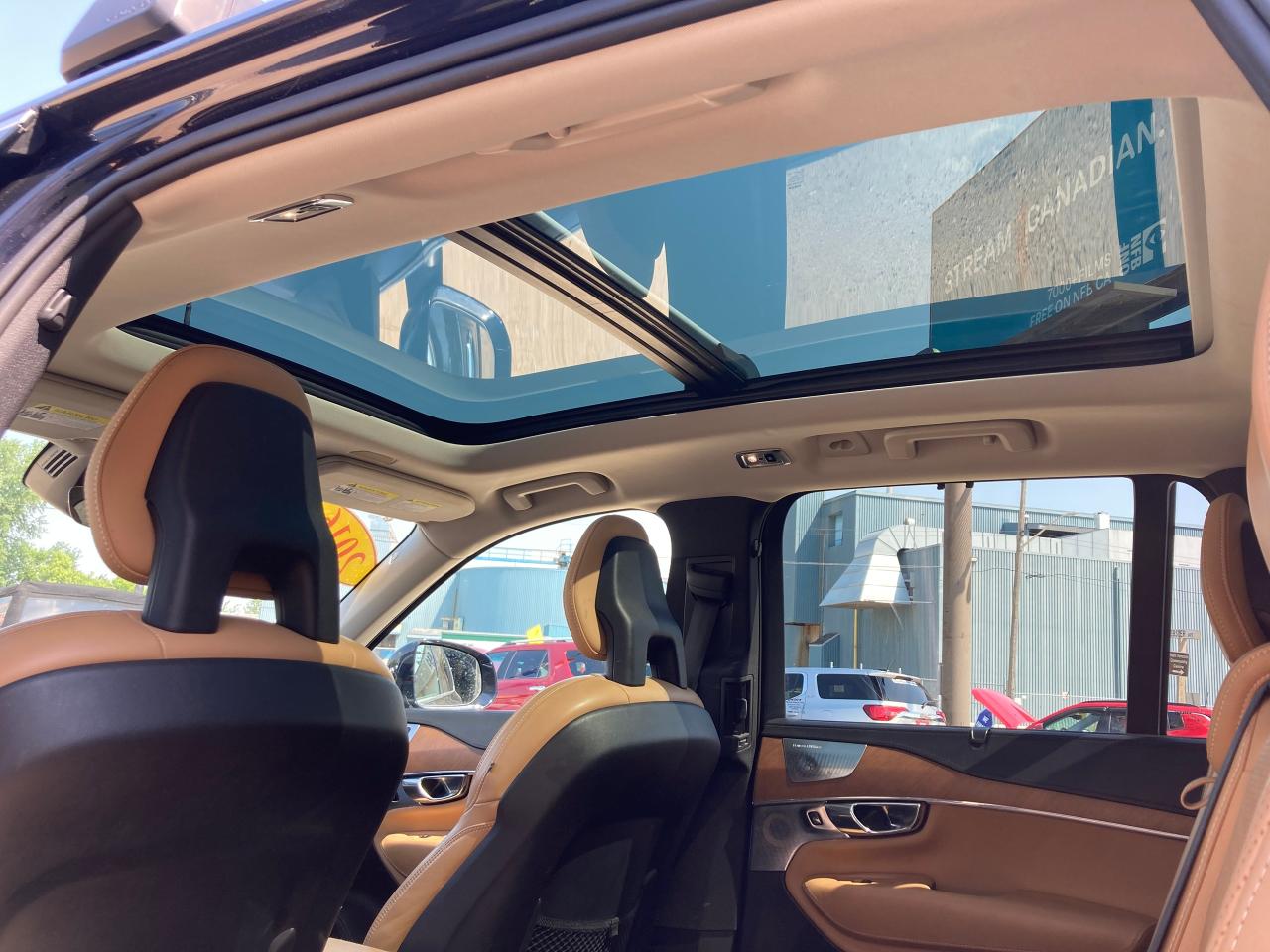 2016 Volvo XC90 T6 Inscription - Photo #17