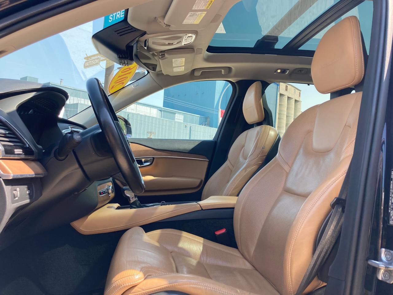 2016 Volvo XC90 T6 Inscription - Photo #9