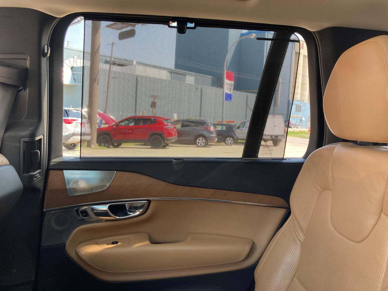 2016 Volvo XC90 T6 Inscription - Photo #26