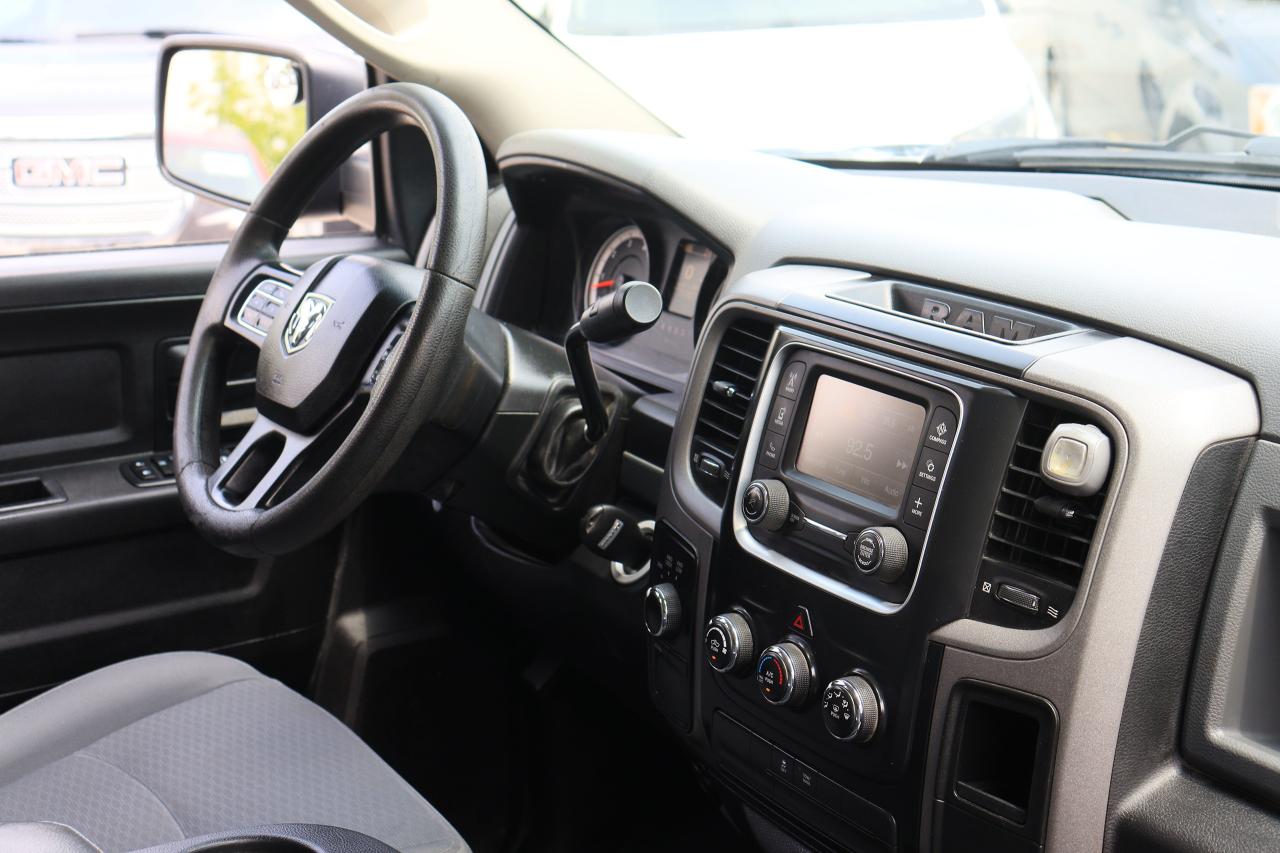 2017 RAM 1500 ST | Crew Cab | 4x4 | Cam | Tonneau Cover | Tinted Photo67