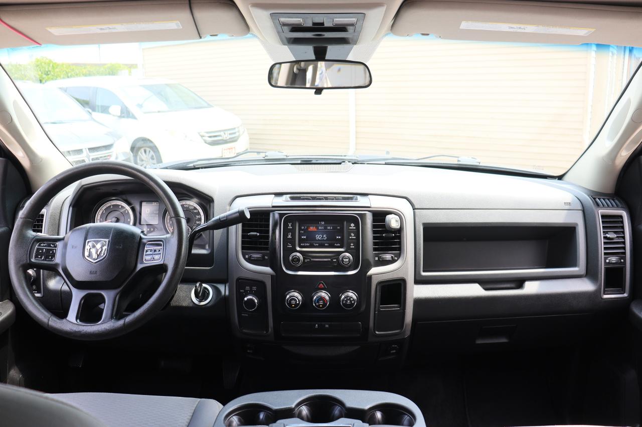 2017 RAM 1500 ST | Crew Cab | 4x4 | Cam | Tonneau Cover | Tinted Photo68
